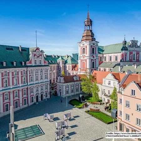 公寓 Golden Circles No.2 *