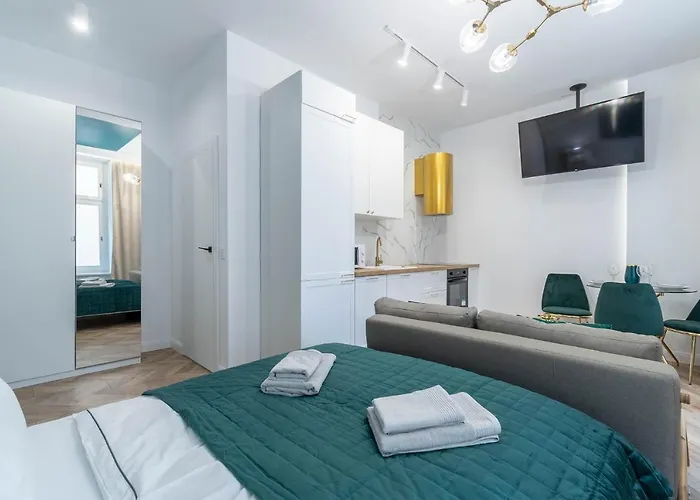 Golden Circles No.2 公寓 *