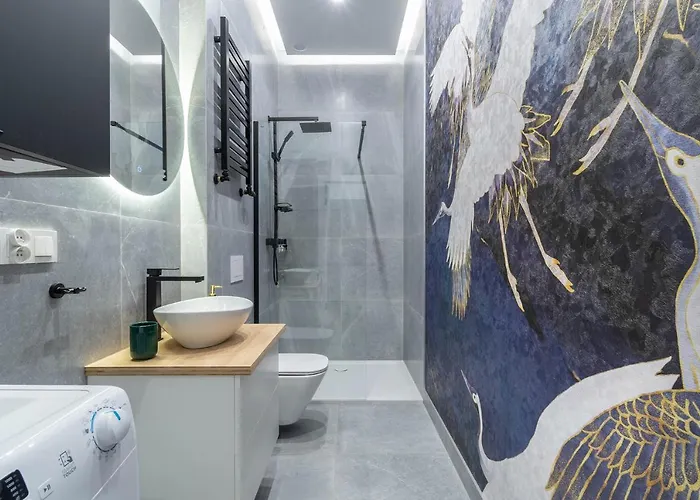 Golden Circles No.2 포즈난